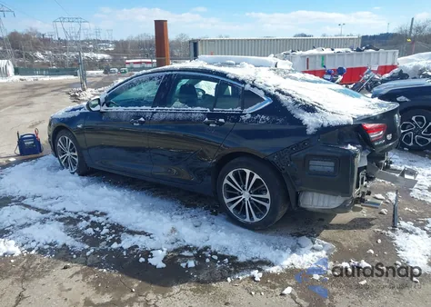 2018 Buick Regal Sportback Essence z USA, uszkodzony, nr VIN W04GR6SX6J1143509